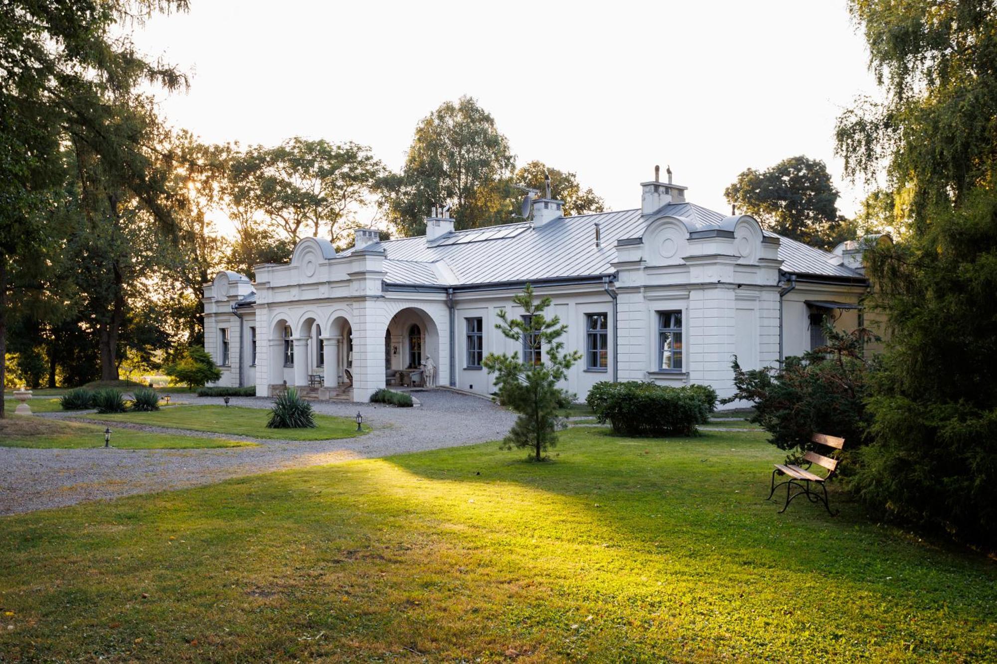 דירות Zamosc Dwor Udrycze מראה חיצוני תמונה